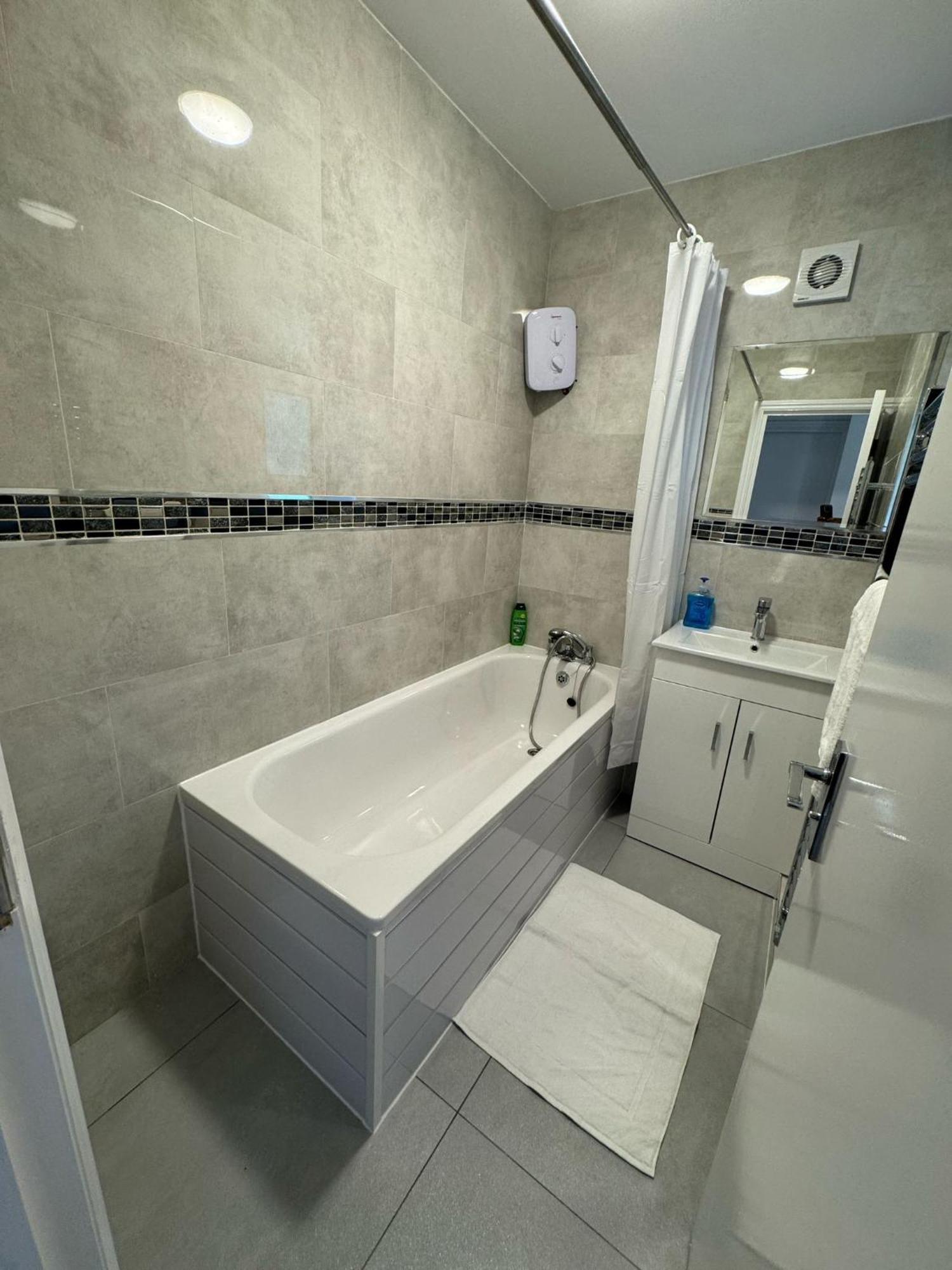 Vollasky Apartment لندن المظهر الخارجي الصورة